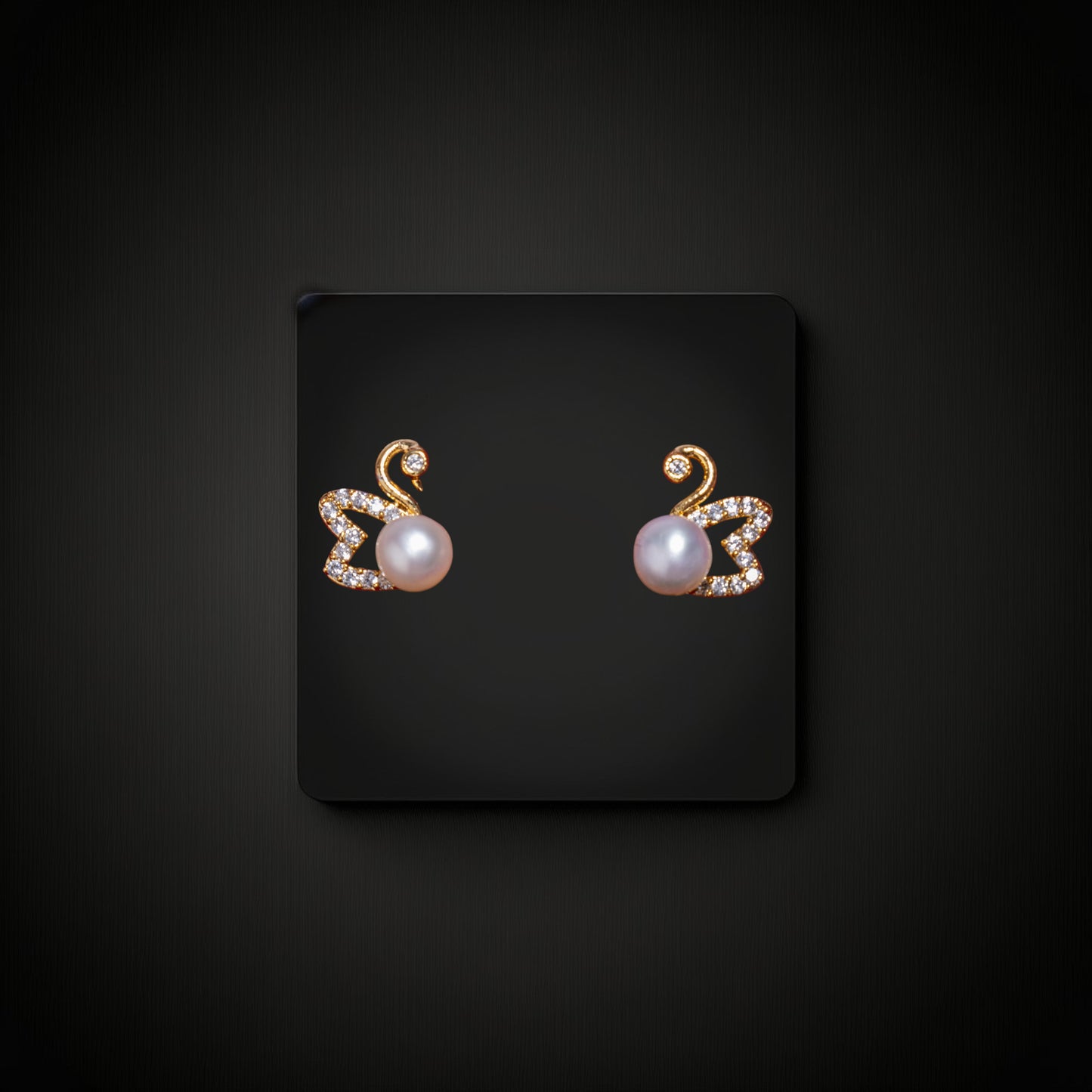 Diamond Pearl Small studs