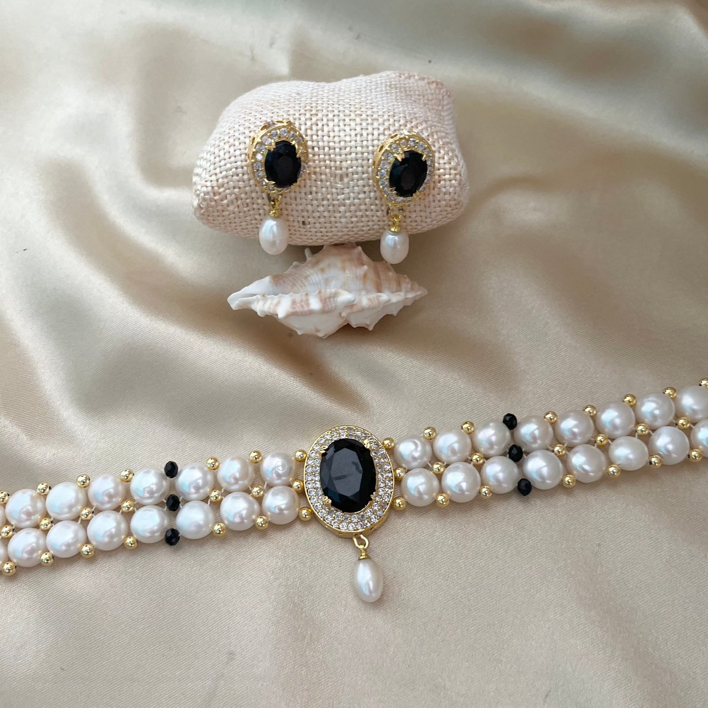 Pearl Choker Necklace Set