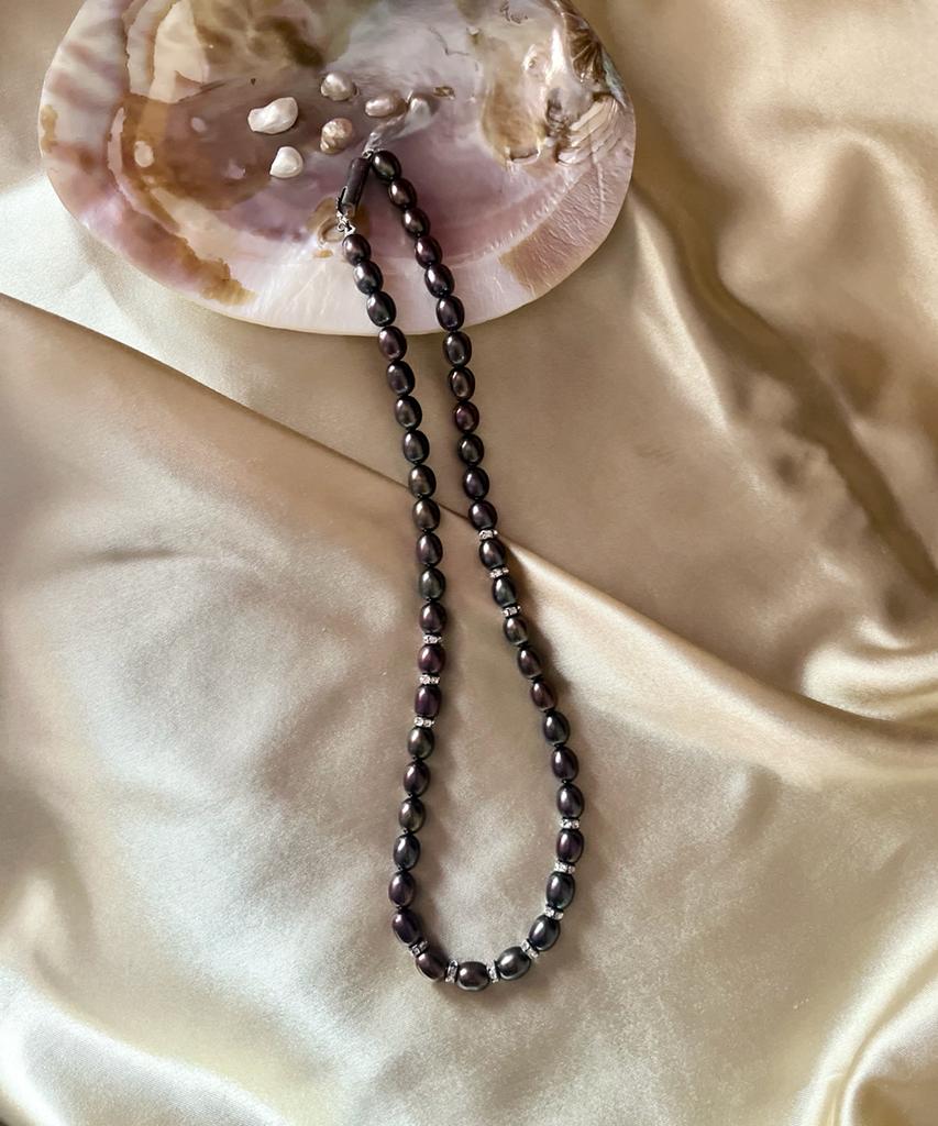Black Pearl Necklace
