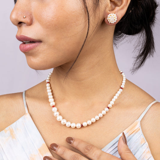 White pearl necklace