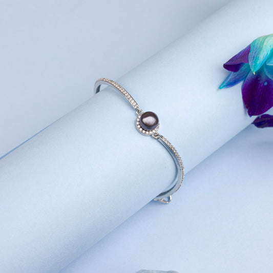 Black pearl bracelet