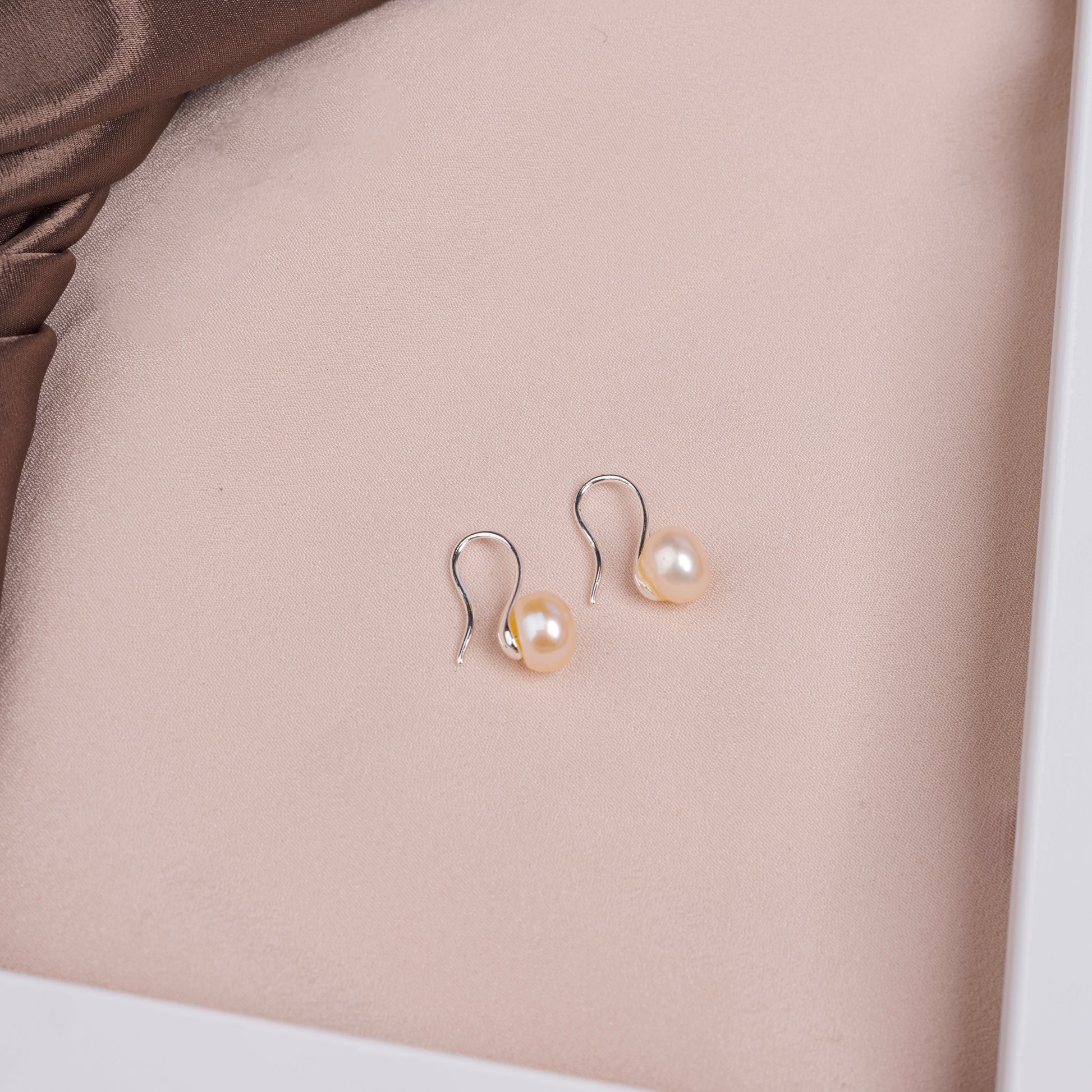 Pearl silver earrings