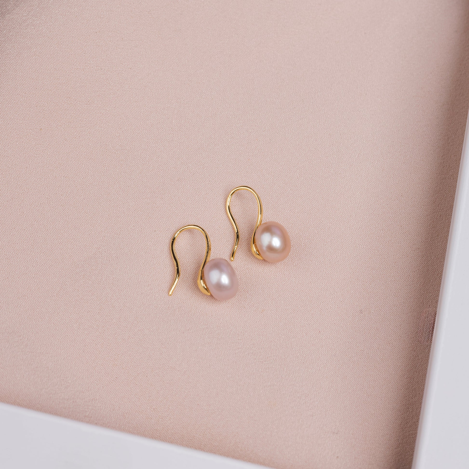pink pearl gold earrings