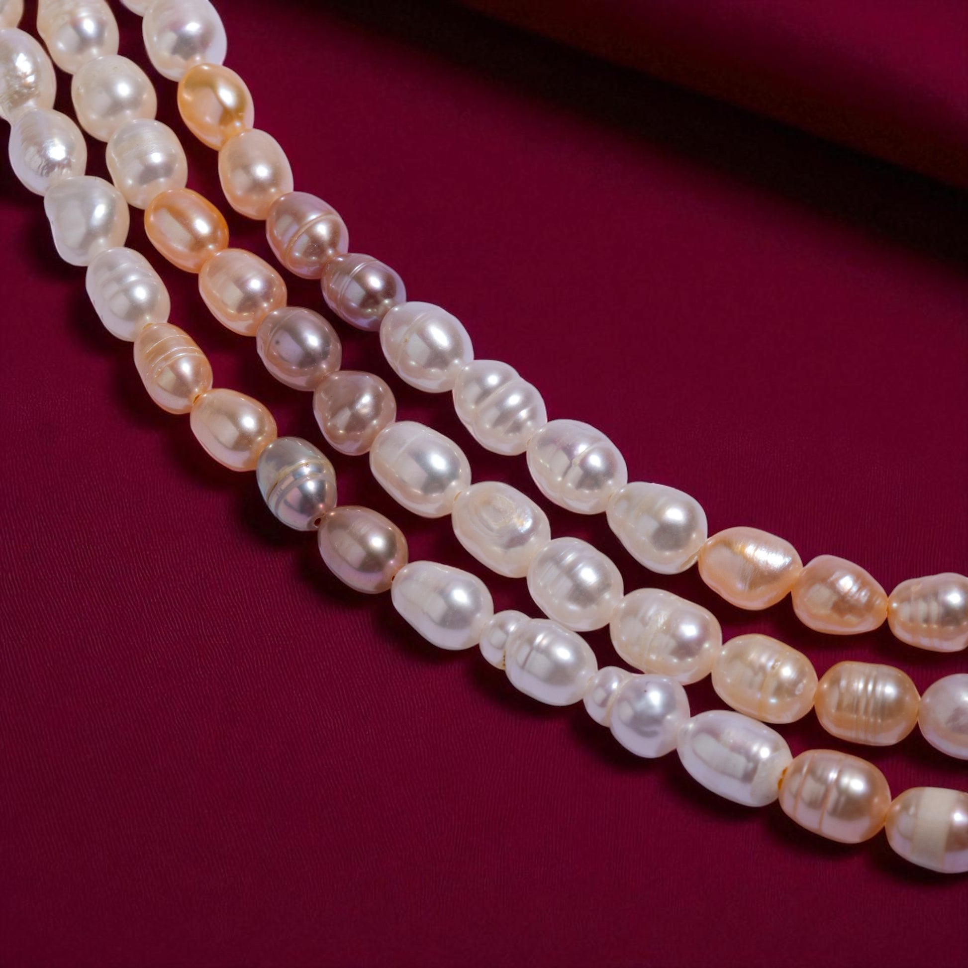 Multipearl Pearl necklace with a diamond clasp 