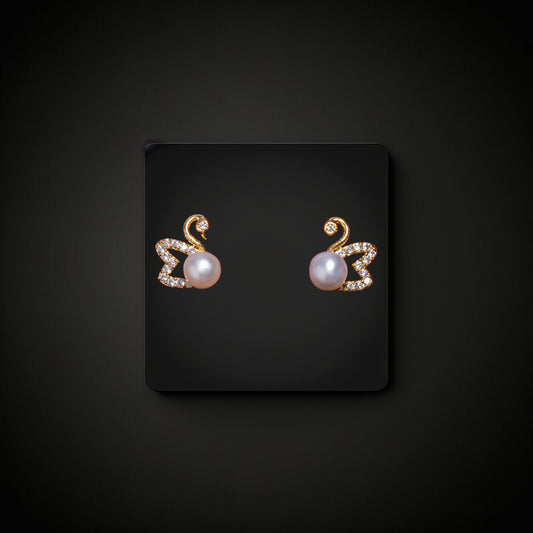 Diamond Pearl Small studs
