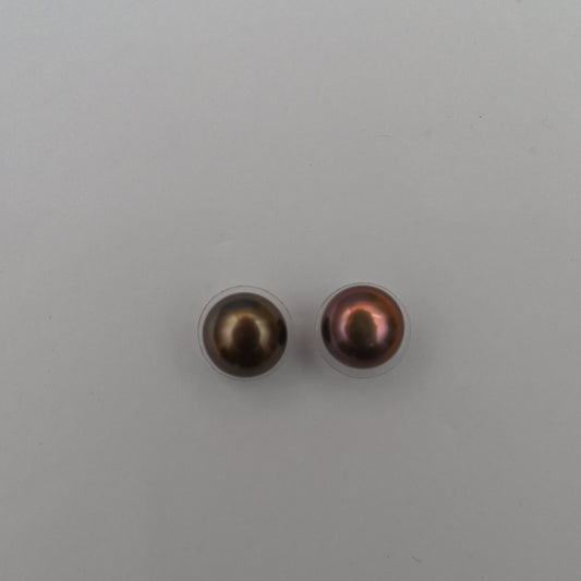 Dark Pearl Studs