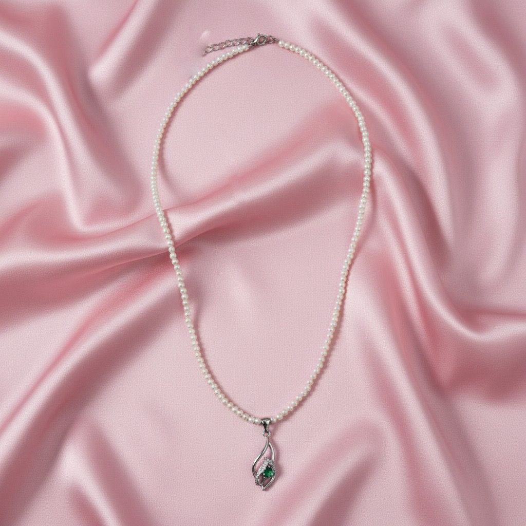 Emerald Silver Pearl Pendant