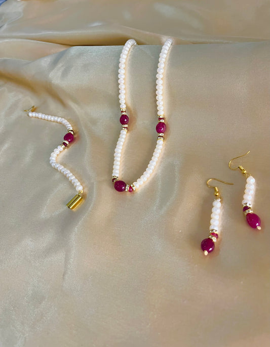 Ruby Pearl Necklace Set